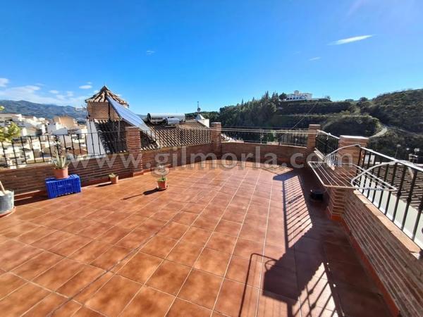 Detached villa for sale in , Benamocarra photo 1