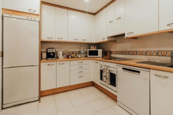 Apartment for sale in  Barrio Villacana - Costalita - Saladillo, Estepona photo 4