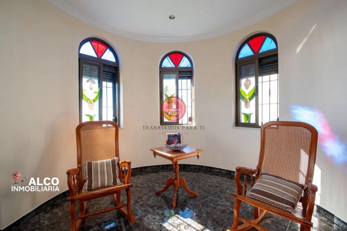 Продажа отдельного шале в , Лагос photo 3