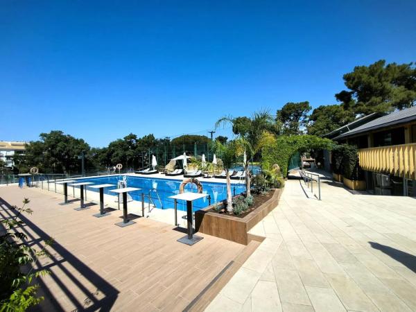 Detached villa for sale in  Barrio El Rosario-Ricmar, Marbella photo 2