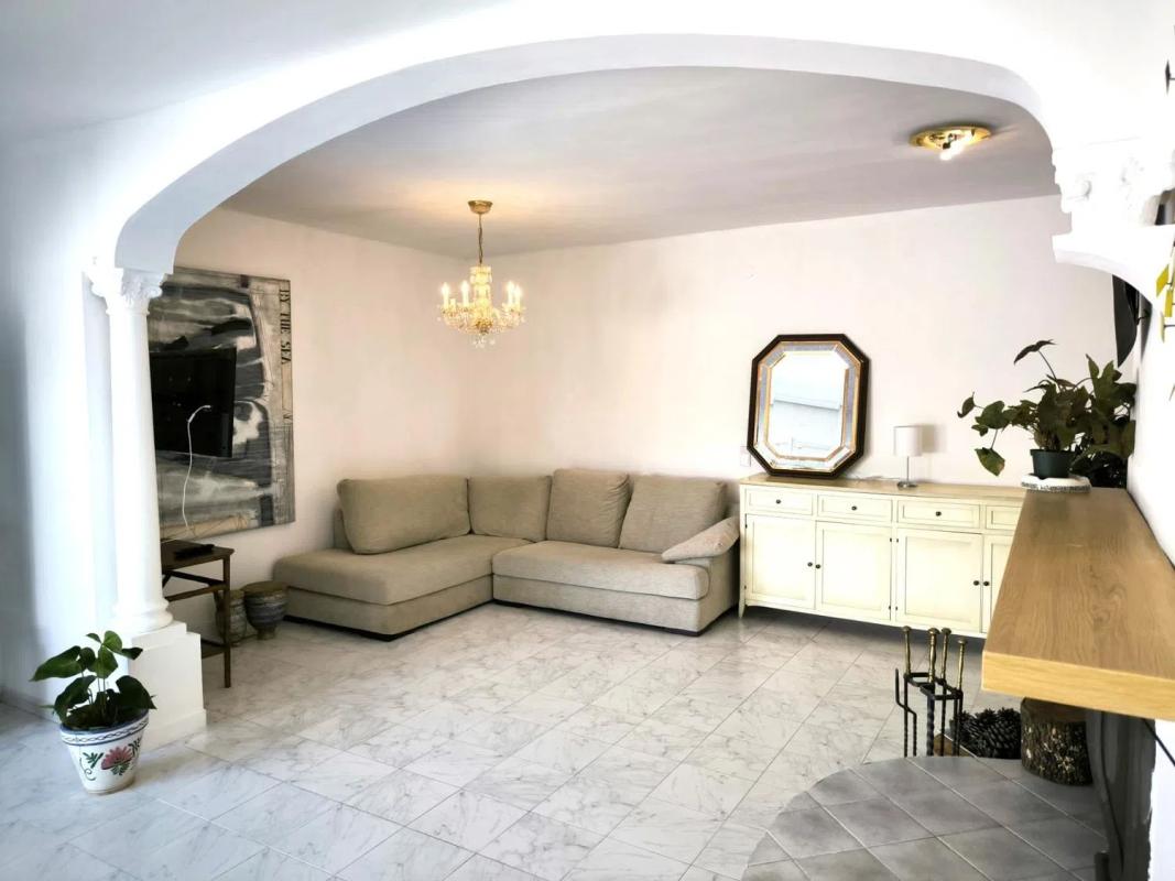 Sale of independent chalet in Barrio El Rosario-Ricmar, Marbella
photo 3