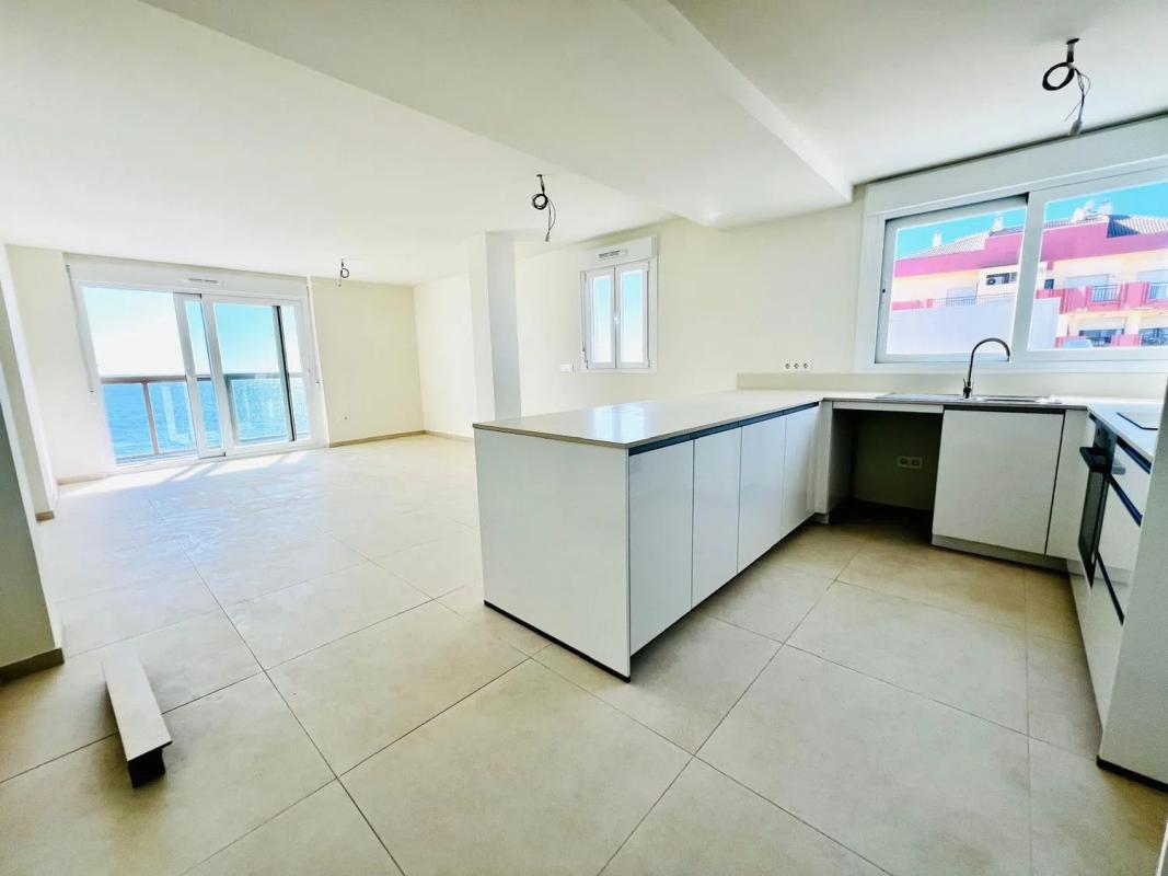 Venta de piso en Paseo Marítimo Rey de España, 30, Fuengirola
photo 3