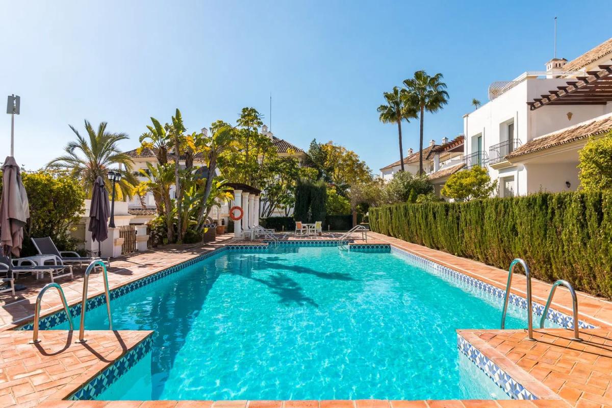 Sprzedaż mieszkania w Urbanización Monte Paraíso, 5, Marbella
 photo 5