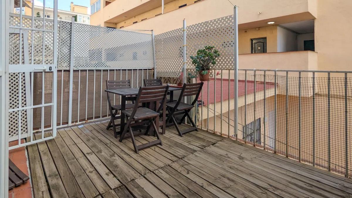 Venta de piso en Zona Puerto Deportivo, Fuengirola
photo 2