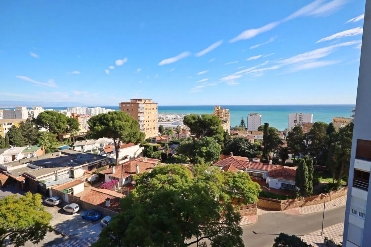 Sprzedaż mieszkania w Avenida de la Telefónica, Benalmádena
photo 1