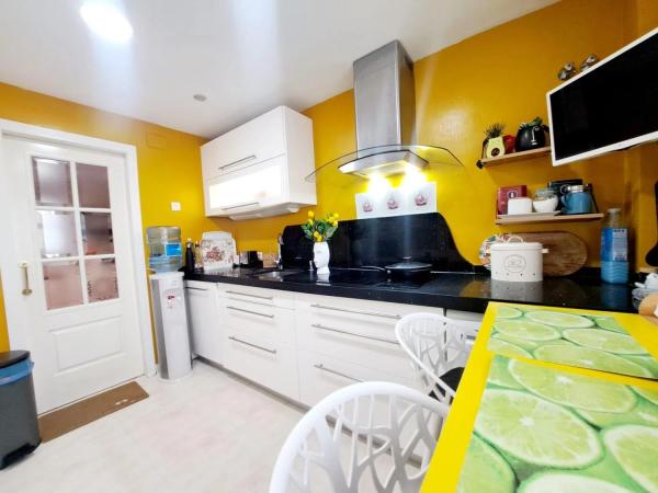 Apartment for sale in Barrio Perchel norte, Málaga thumbnail 3