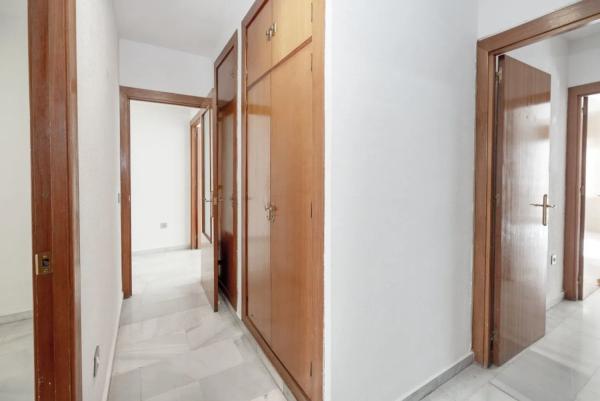 Apartment for sale in  Calle Trinidad Grund, Málaga photo 4