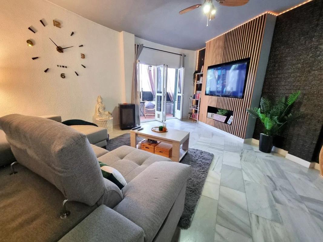 Venta de piso en Barrio Paraiso-Barronal, Estepona
photo 1