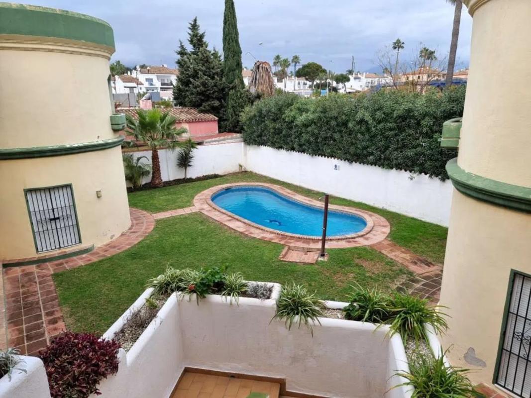 Venta de piso en Barrio Paraiso-Barronal, Estepona
photo 4