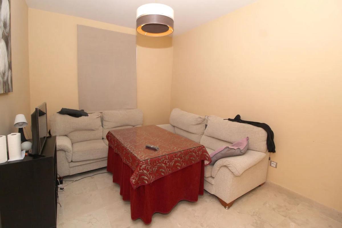 Venta de chalet independiente en Calle Escritor Antonio Gala, Ronda
 photo 4