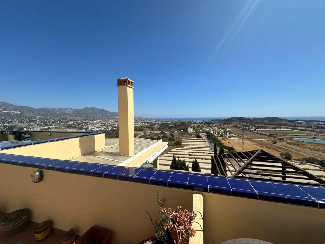 Venta de ático en Barrio Hipódromo-Cerrado del Águila, Mijas photo 2