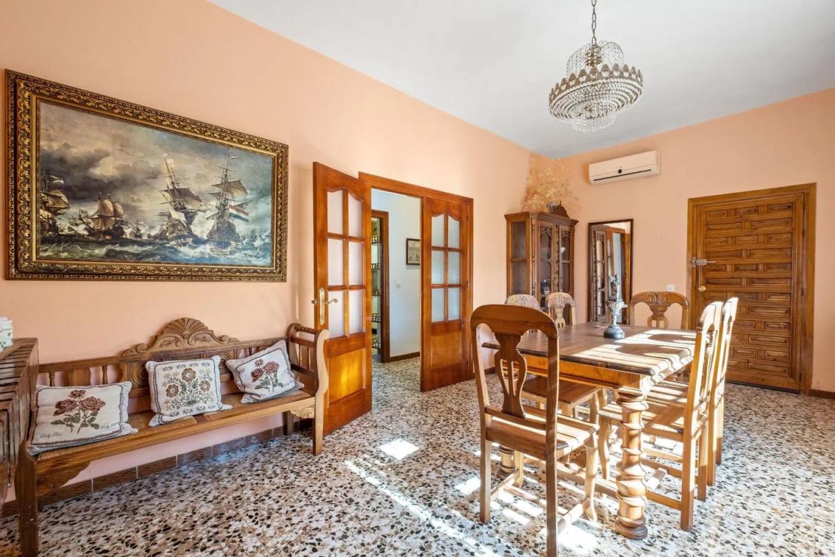 Sprzedaż niezależnego domku jednorodzinnego w  Calle Fuengirola, Alhaurín de la Torre photo 4