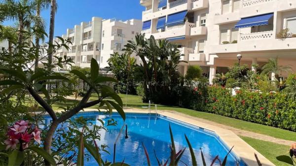 Penthouse for sale in  Avenida Juan Vargas, 430, Marbella photo 1