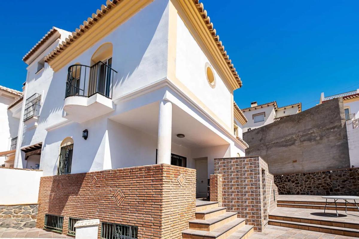 Sprzedaż niezależnego domku jednorodzinnego w  Almijara, Nerja photo 2