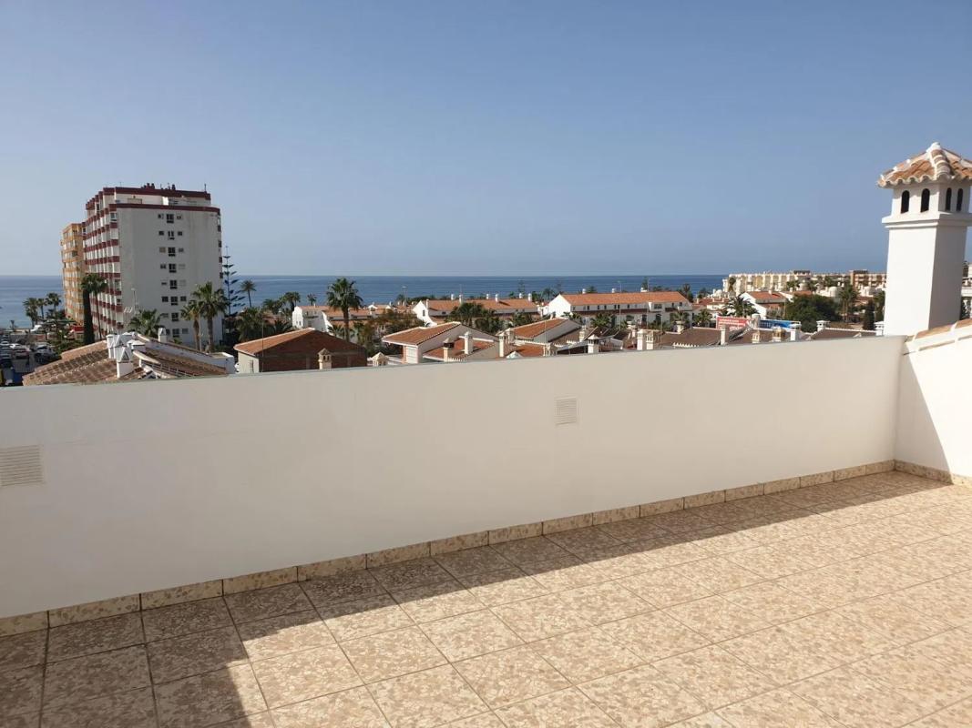 Sprzedaż niezależnego domku jednorodzinnego w Urbanización Santa Rosa, Torrox photo 1