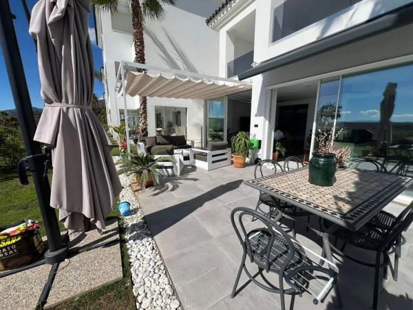 Apartment for sale in  Barrio Parque Central, Estepona photo 4