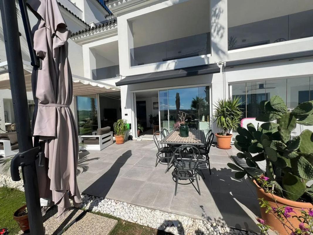 Sale of apartment in Barrio Parque Central, Estepona
photo 5