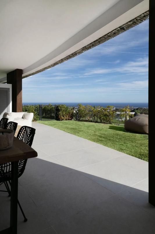 Sale of apartment in Urbanizacion Real de la Quinta, Benahavís
 photo 2