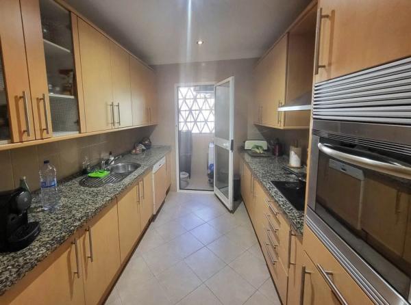 Mieszkanie na sprzedaż w  Barrio Elviria, Marbella photo 4