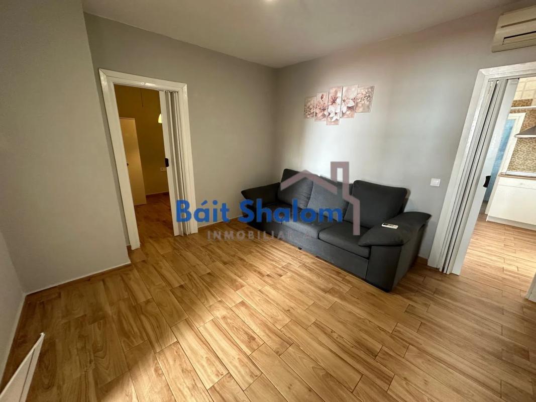 Sale of independent chalet in Calle Fuente, Antequera
photo 1