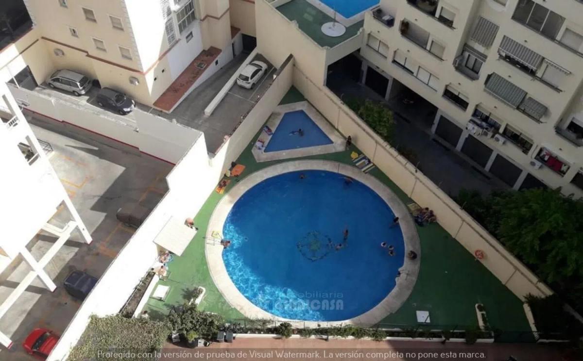 Venta de piso en Barrio Manantiales - Estación de Autobuses, Torremolinos
photo 3