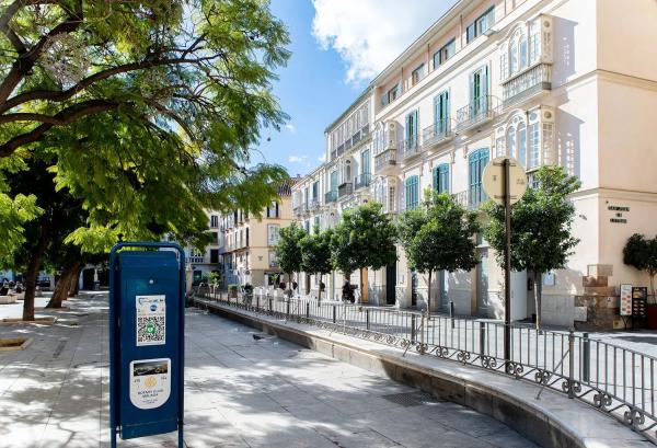 Apartment for sale in Calle San Juan de Letrán, Málaga thumbnail 2
