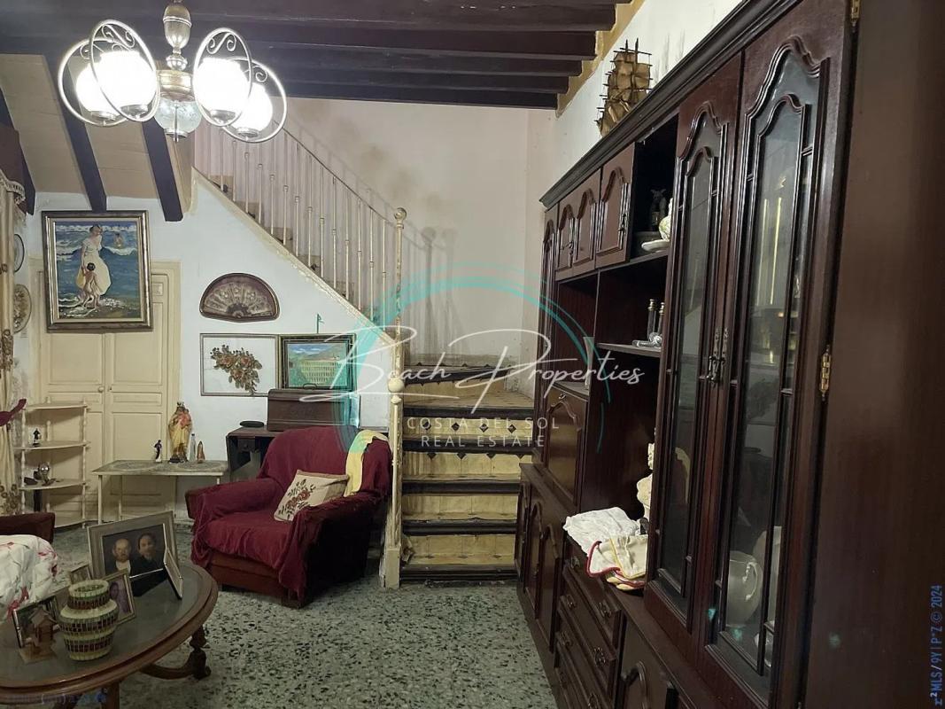 Sprzedaż niezależnego domku jednorodzinnego w Avda Pescia - Ctra de Frigiliana, Nerja photo 1