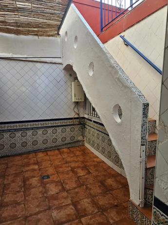 Коттедж на продажу в  Calle Eugenio Gross, 43, Малага photo 4