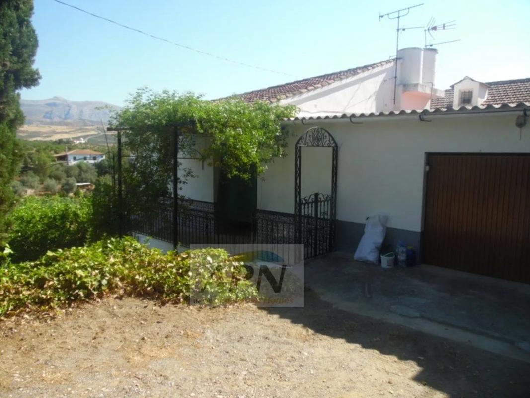 Продажа отдельного шале в , Алора photo 2