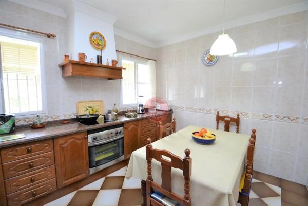 Коттедж на продажу в  Urbanización Santa Rosa, Torrox photo 4