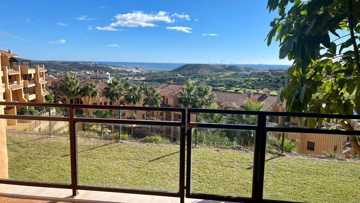Sale of apartment in Barrio La Cala de Mijas, Mijas
photo 2