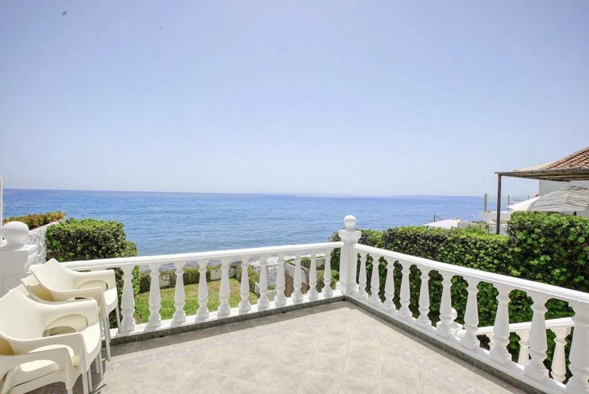 Venta de chalet independiente en Barrio Centro, Estepona
photo 1