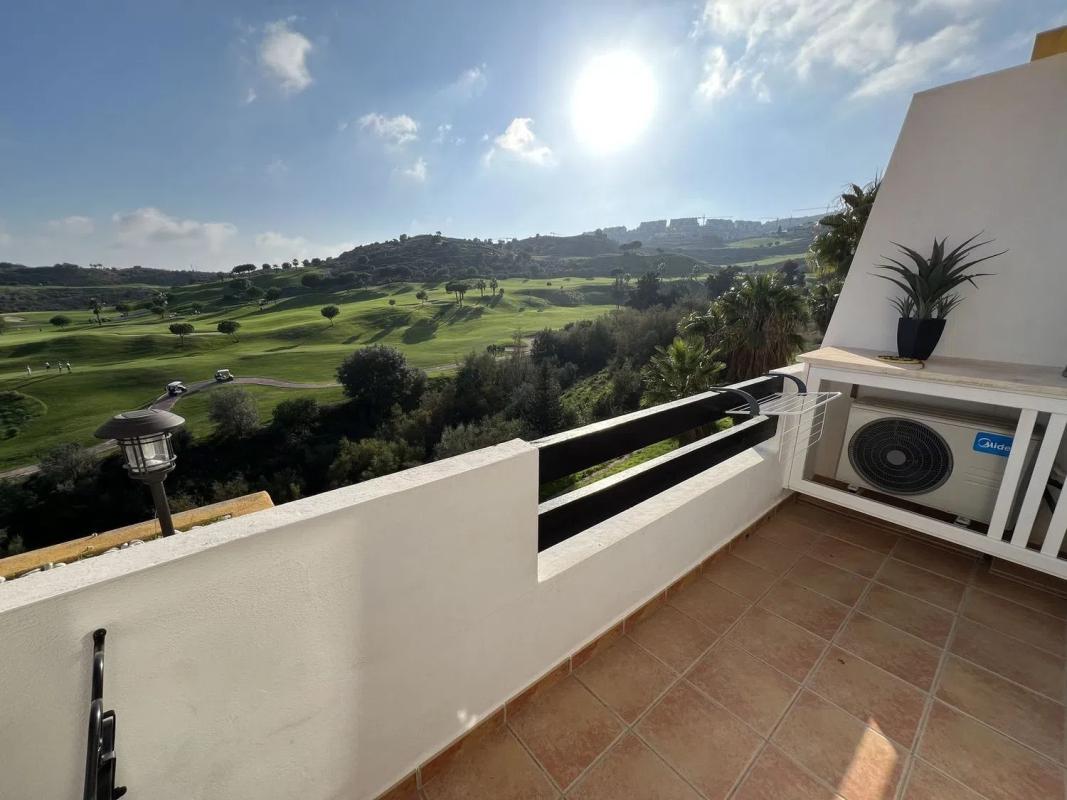Sale of apartment in Calanova Golf, 75, Mijas
photo 2