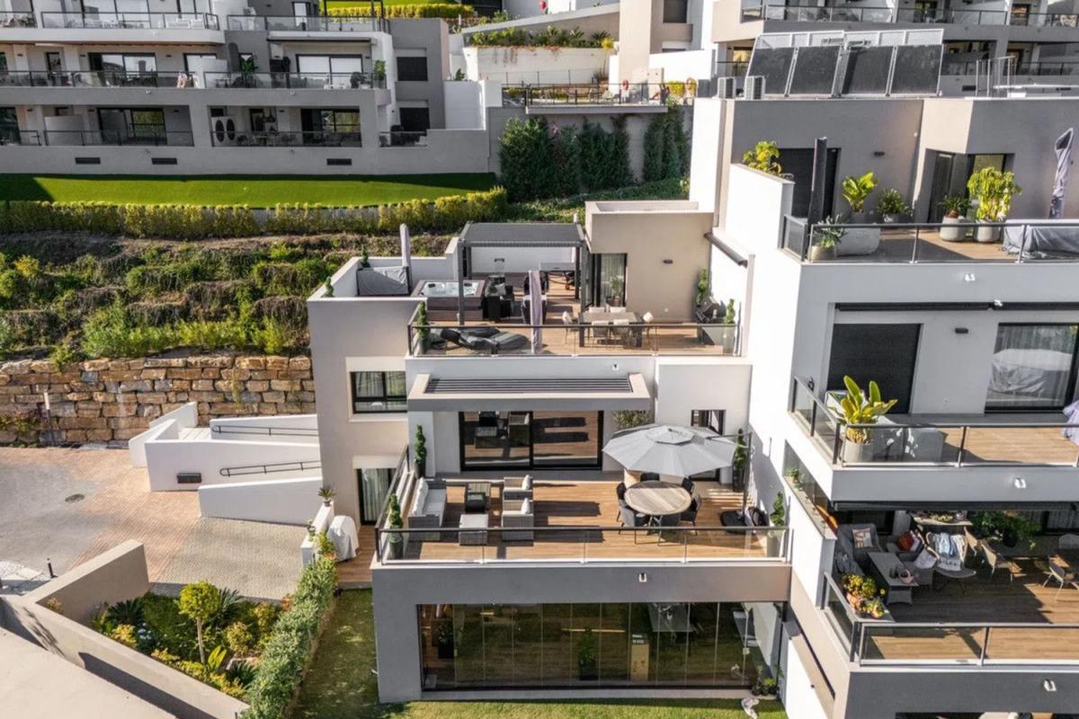 Venta de duplex en Urbanizacion N Andalucia 2G, Marbella photo 2