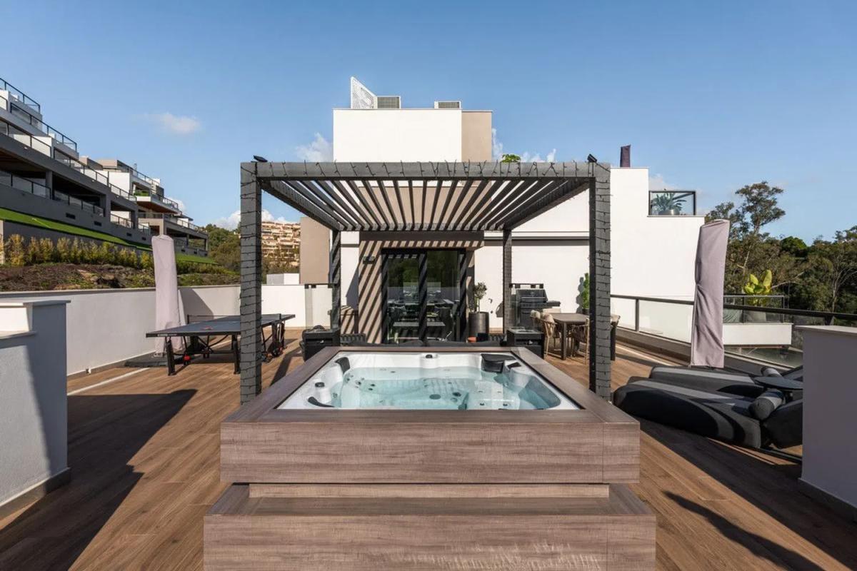 Venta de duplex en Urbanizacion N Andalucia 2G, Marbella photo 3