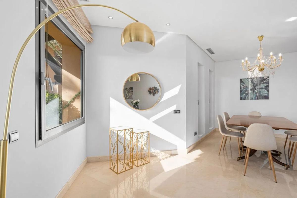 Venta de ático en Barrio Sierra Blanca, Marbella photo 4