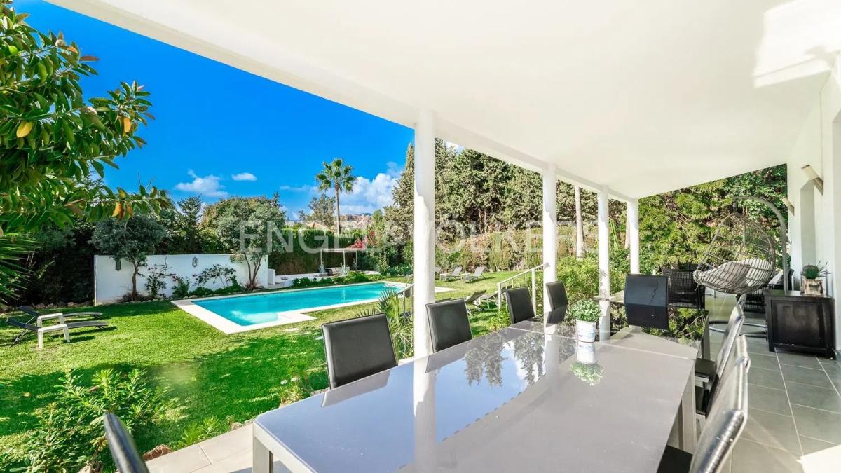 Venta de chalet independiente en Calle Lisboa 23-D, Marbella
 photo 2