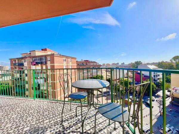 Piso en venta en Calle Huelva, Fuengirola thumbnail 1