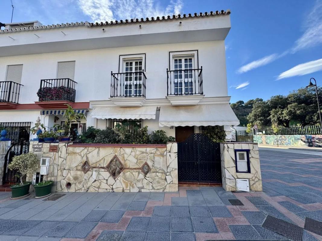 Venta de chalet independiente en Urbanización El Limonar, Mijas
photo 1