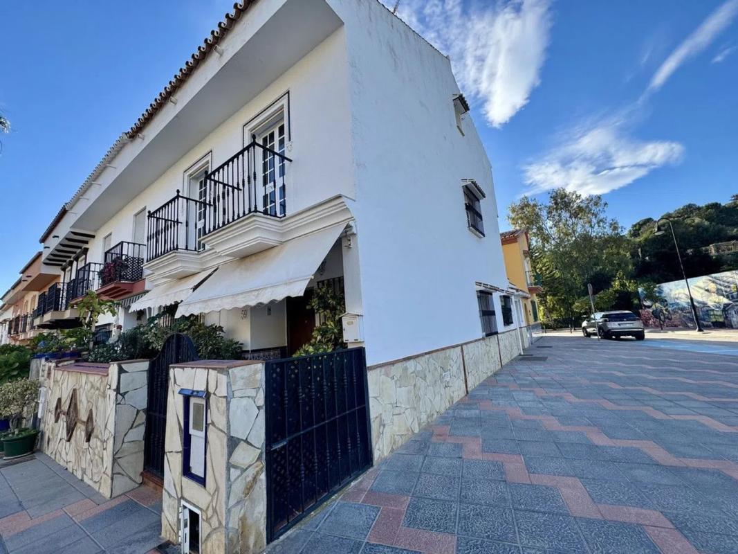 Venta de chalet independiente en Urbanización El Limonar, Mijas
photo 2