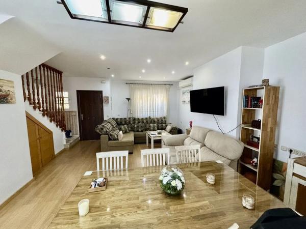 Chalet independiente en venta en  Urbanización El Limonar, Mijas photo 4
