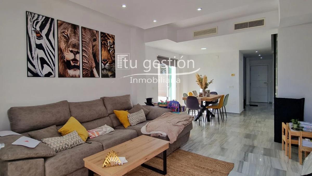 Sale of independent chalet in Calle Pueblo Andaluz, Alhaurín el Grande
photo 1
