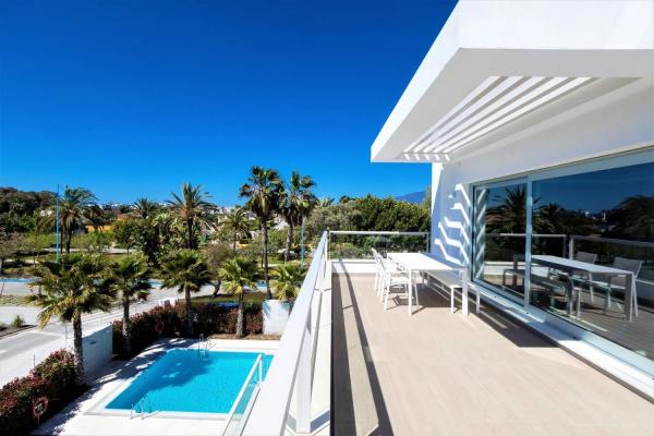 Дуплекс на продажу в Barrio Linda Vista-Nueva Alcántara-Cortijo Blanco, Марбелья photo 1
