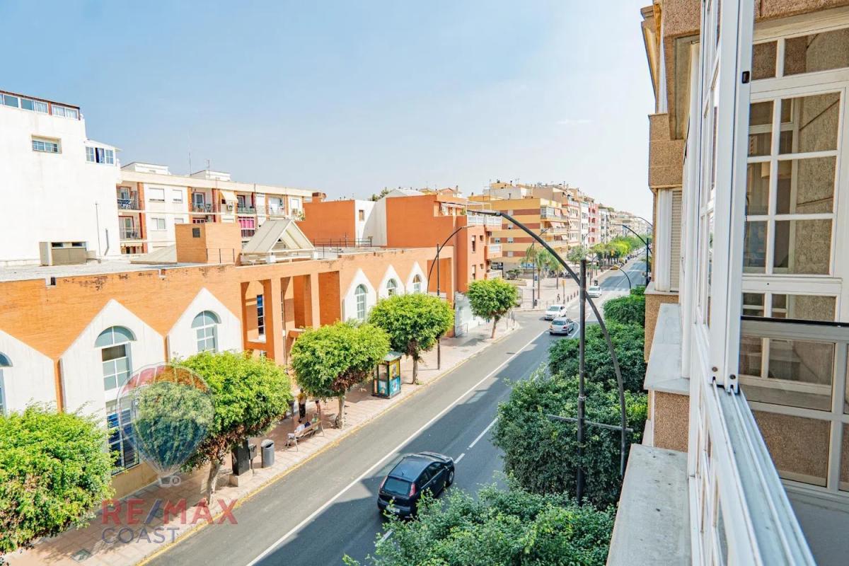 Sale of apartment in Avenida del Mediterráneo, Rincón de la Victoria
photo 1