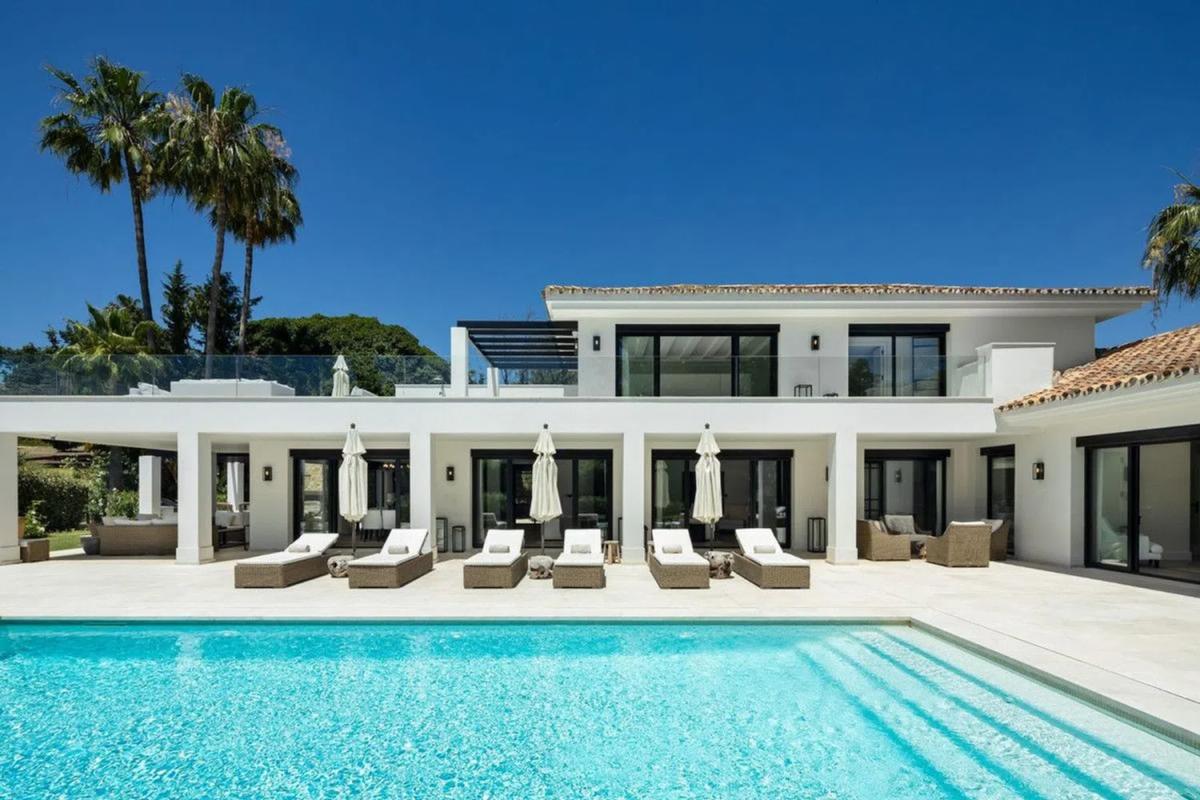Venta de chalet independiente en Calle Auriga, Marbella
photo 1