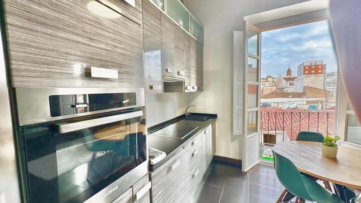 Sale of apartment in Calle Cabello, Málaga
photo 3
