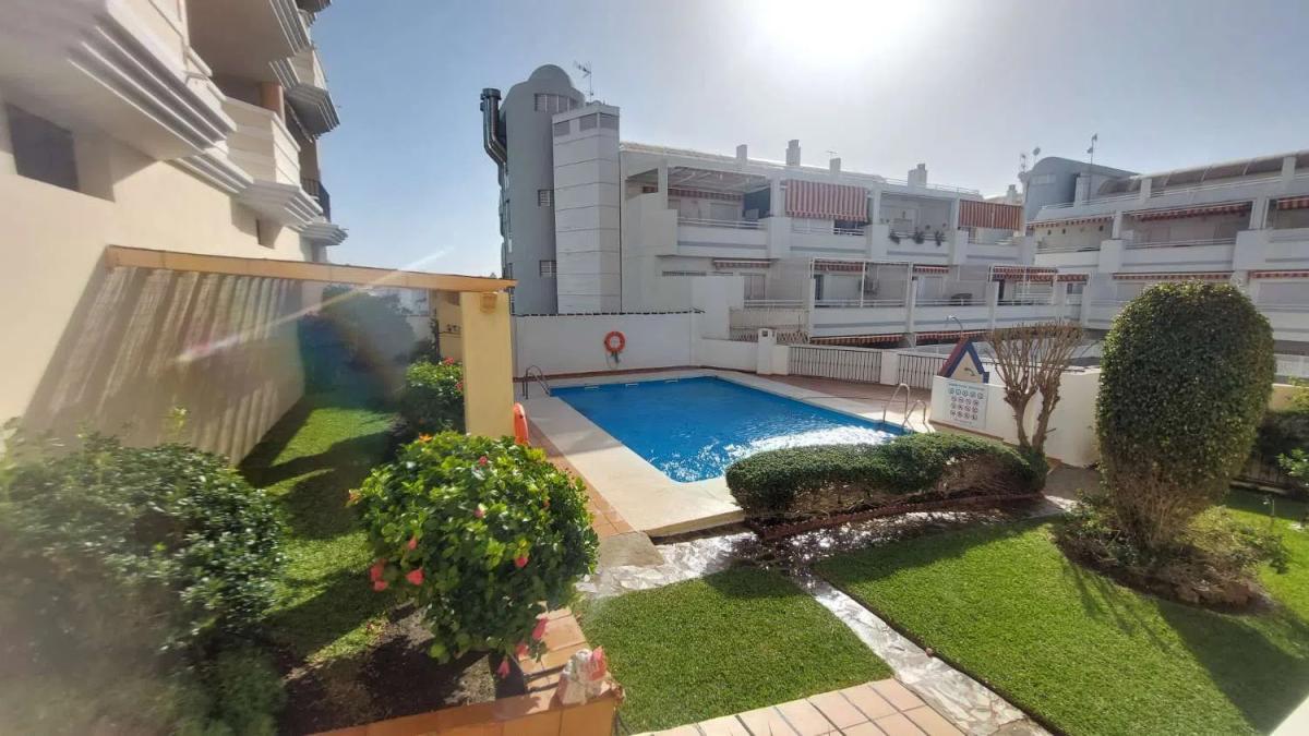 Sprzedaż mieszkania w Urbanización Santa Rosa, Torrox
photo 1