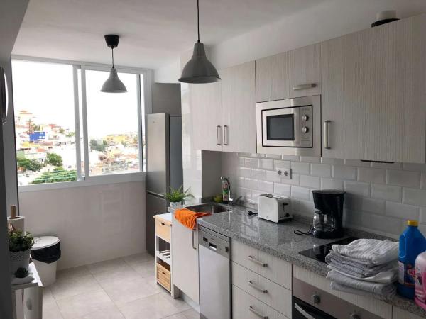 Piso en venta en  Barrio El Palo, Málaga photo 2