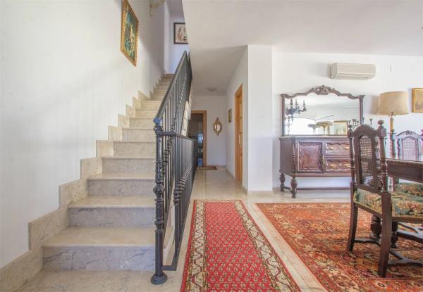 Коттедж на продажу в  Urbanización Amberes, 2 -58, Torrox photo 4