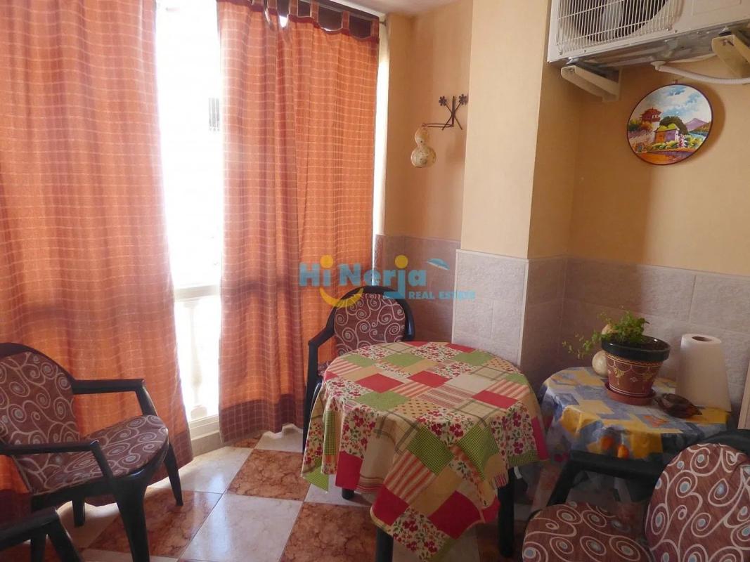 Venta de piso en Avda Pescia - Ctra de Frigiliana, Nerja
 photo 2